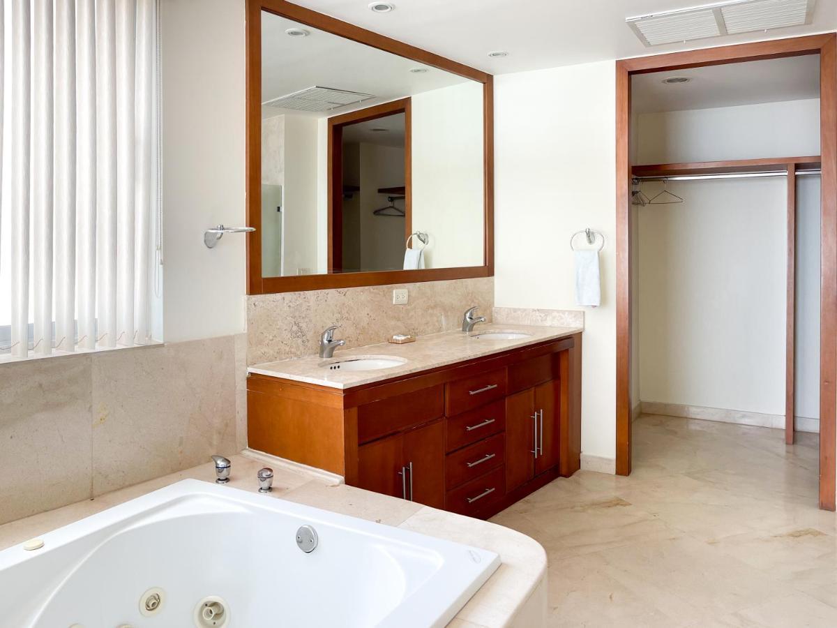 Quiet Beachfront Condo With Pools & Private Beach Puerto Peñasco 外观 照片